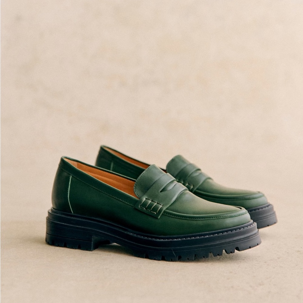 NIB Sézane Albane Loafers in forest green, size 6/6.5